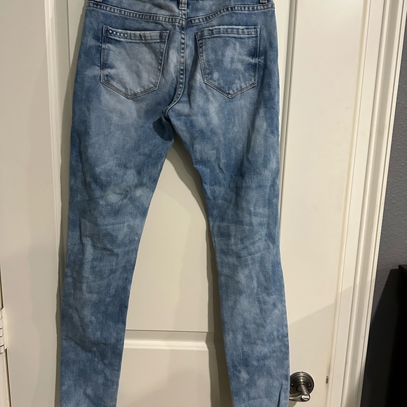 BlankNYC good vibes distressed skinny jeans - Picture 3 of 4